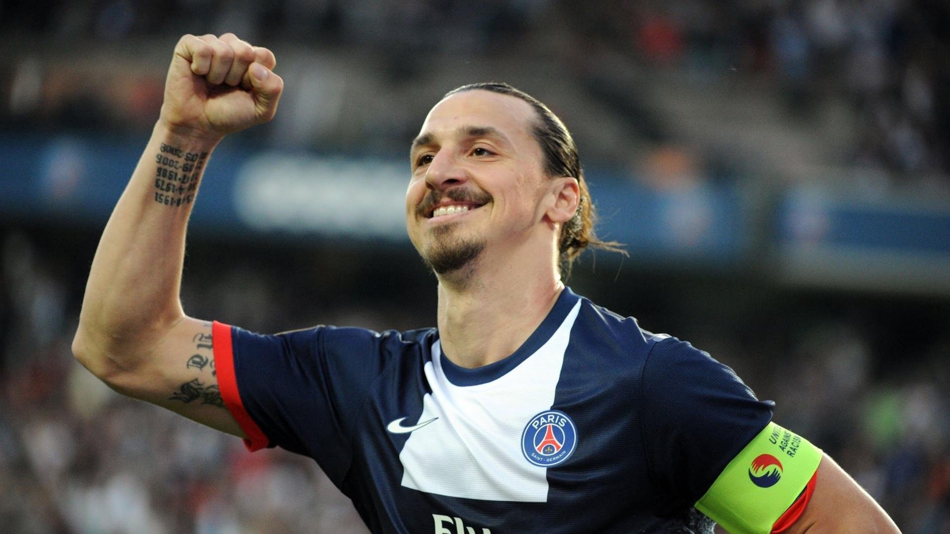 室外综合格斗联赛总决赛 沙漠八角笼终极对决上演TKO